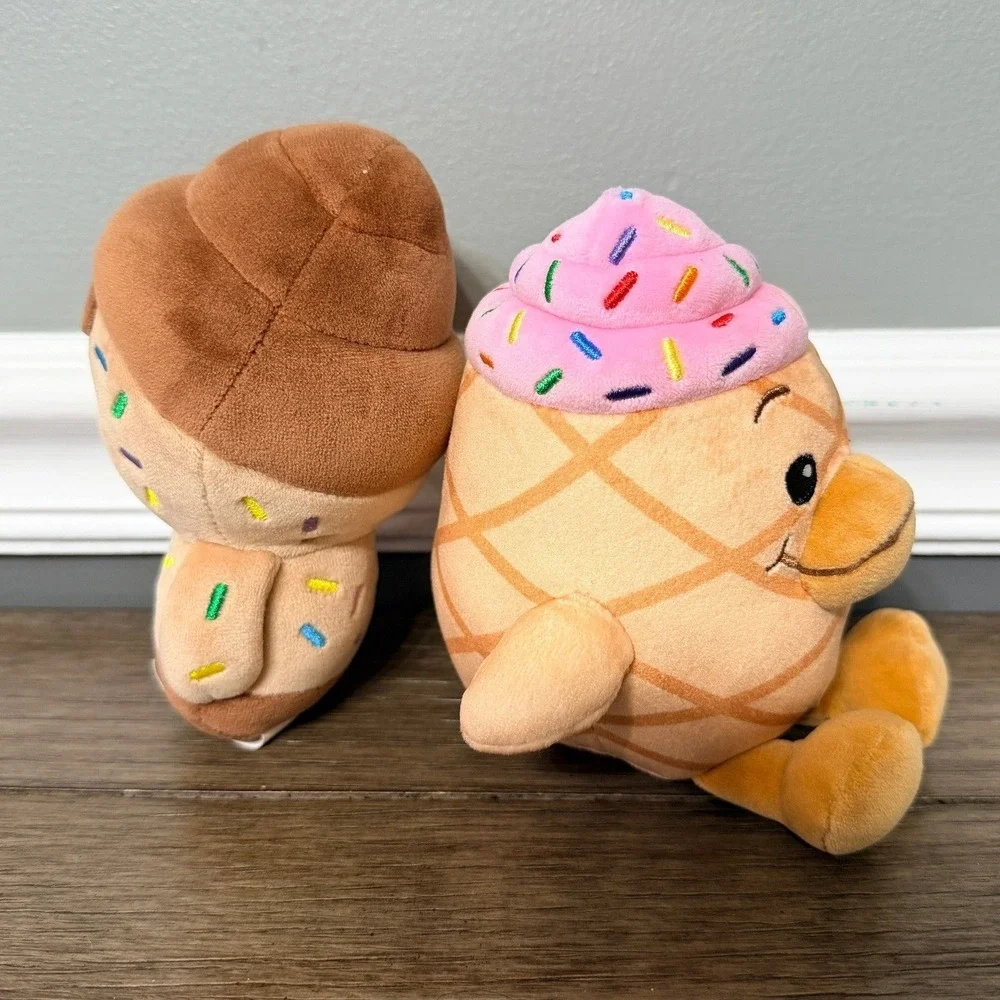 Moriah Elizabeth Series 2 Mini Mystery Dessert Plush Bundle Georgie Nilla 6